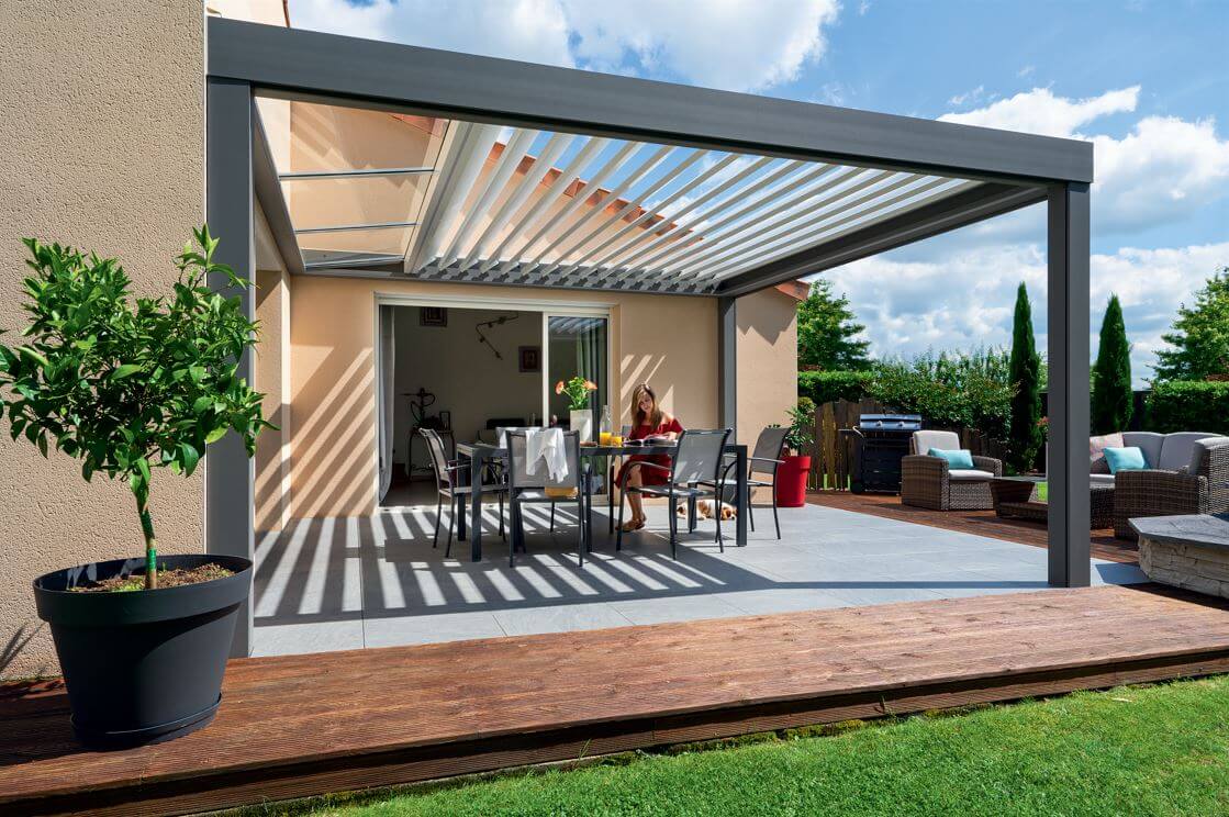 Pérgola Bioclimática de aluminio con lamas orientables motorizadas